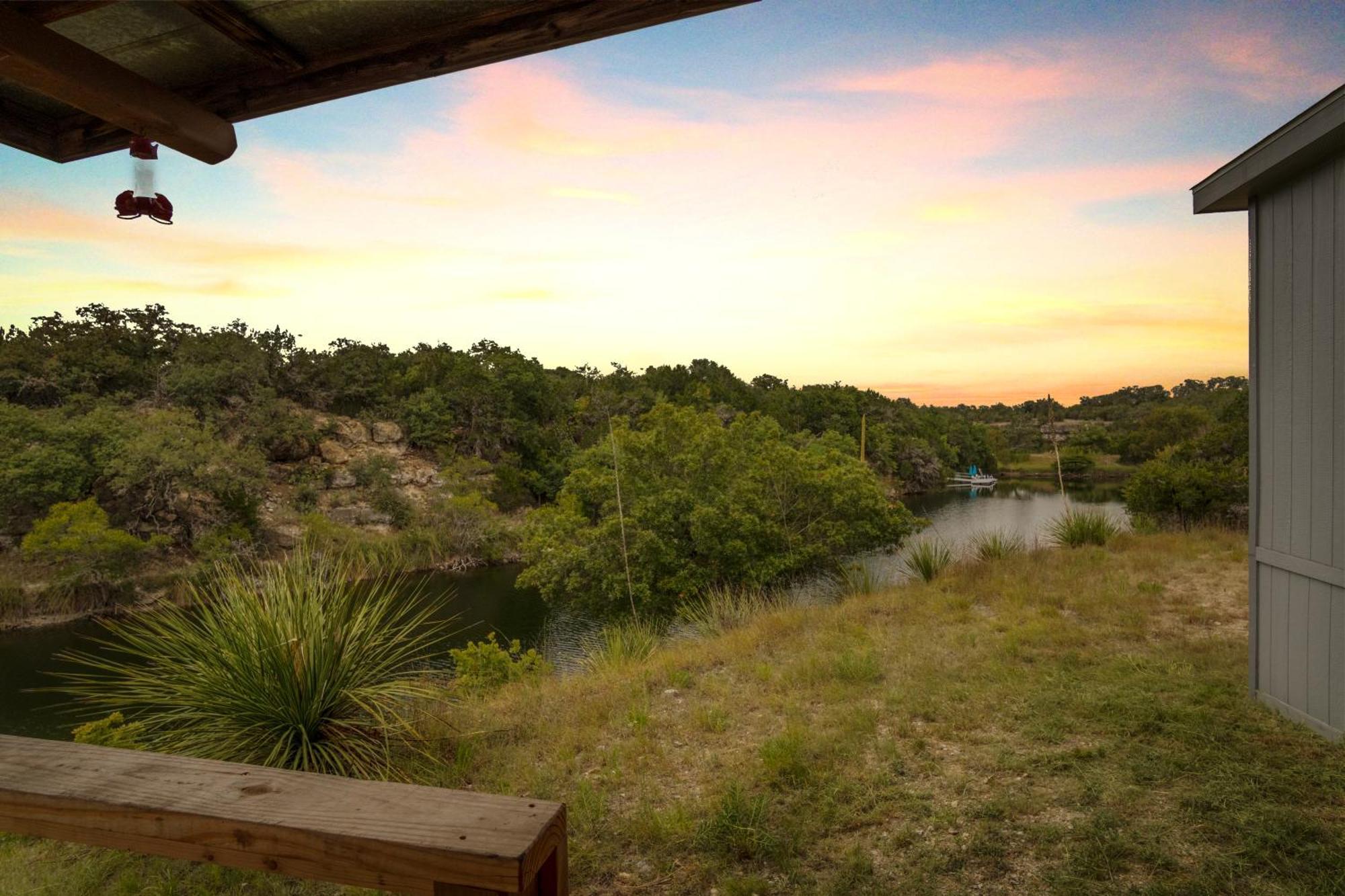 Hondo Creek Hideaway Hotel Tarpley Exterior foto